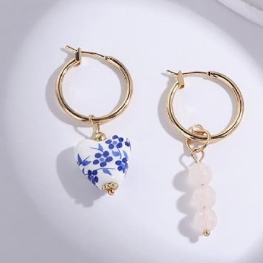 Blue & White Floral with gold dangle earrings 💙🤍